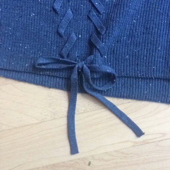 Like 🆕 Sweater - Picture 8 of 13